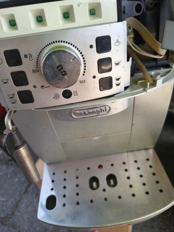 Delonghi Magnificat S, GRATIS, lekkage binnenin