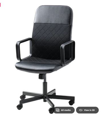 GRATIS - Office Desks & Chairs