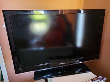 Samsung LE37C530F1W 37 inch Full HD LCD TV