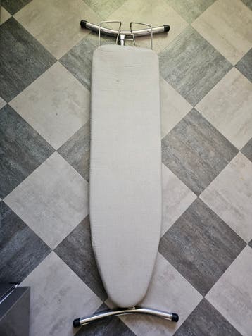 Stevige strijkplank