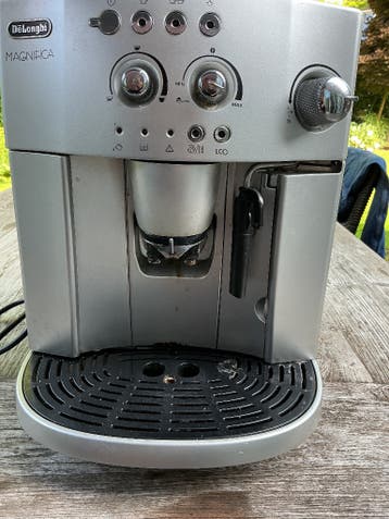 Delonghi Magnifica kapot