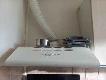 Gasfornuis met elektrische oven en afzuigkap (gratis)
