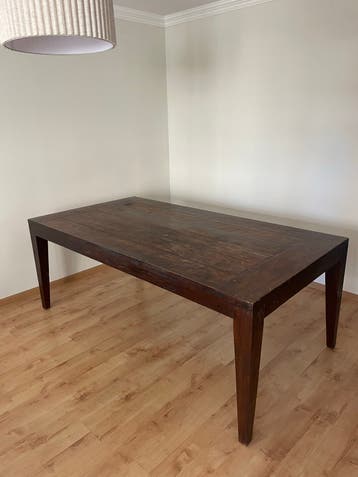 Tafel (inclusief 6 stoelen)