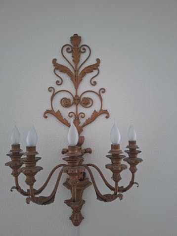 Decoratieve wandlamp gratis af te halen in Vlissingen
