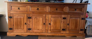 GRATIS Dressoir en computer/hobby kast