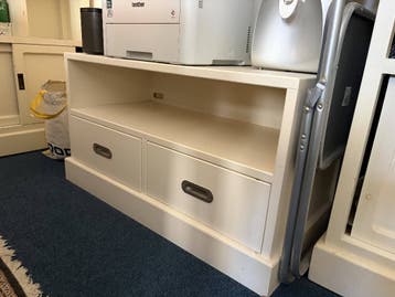 Door meubelmaker gemaakte TV-kast 100 x 45 x 55
