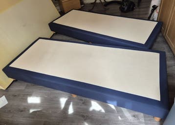2x 1persoon-Boxsprings > zo goed als nieuw! -GRATiS -