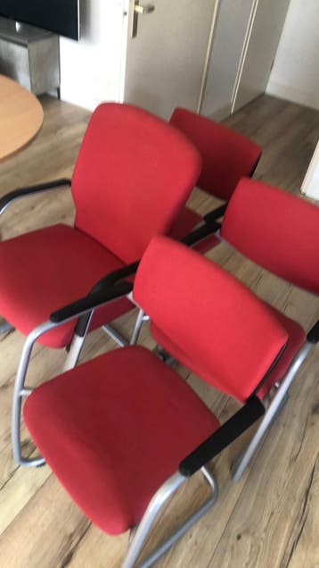 Ronde tafel+4 stoelen-Gratis af te halen