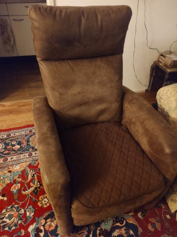 Lounge fauteuil met handmatige ligfunctie GRATIS!