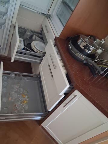 Gratis ophalen: Diverse glazen, borden en kopjes