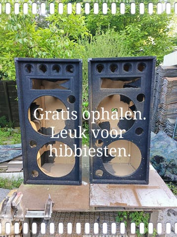Gratis dubbele 15 inch speakerkasten voor hobbyisten