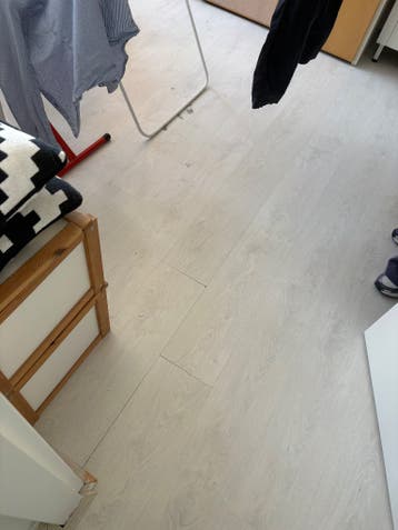 Gratis laminaat 60m² – zelf demonteren en ophalen (5 juni)