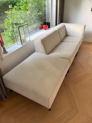 Modulaire bank met poef