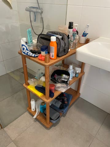 Handig kastje met drie planken
