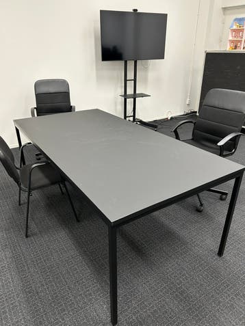 Gratis zwarte tafel / buro
