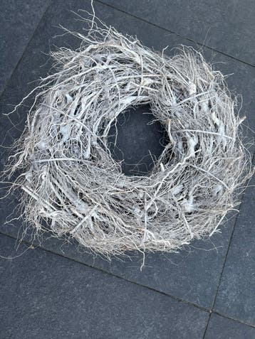 Gratis krans doorsnee 45 cm whitewash