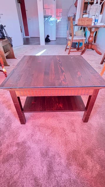 Houten salontafel met opbergruimte