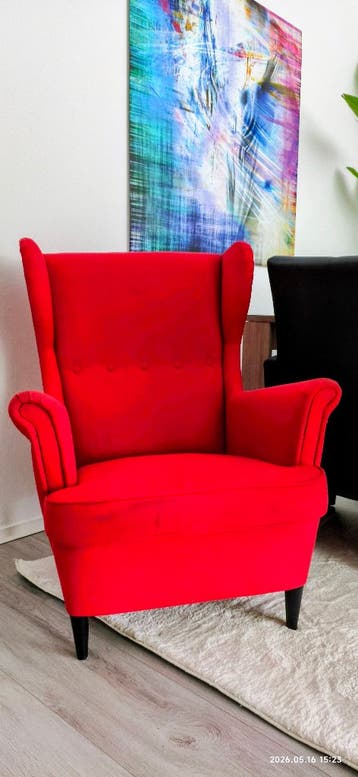 Fauteuil rood (Ikea) mag gratis weg