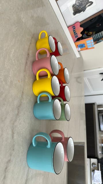 Set gekleurde kopjes
