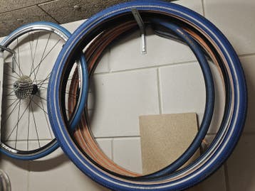 Fietsbanden: Blauw en Oranje - Diverse Maten