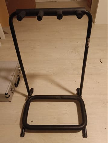 Innox gitaarstandaard voor 3 gitaren