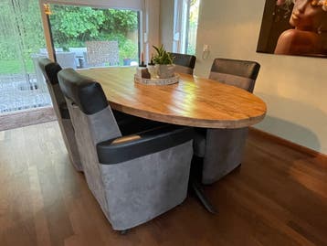 Gratis afhalen 4 eetkamerstoelen