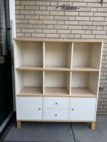 GRATIS - aBoekenkast/Opbergkast met lades en deuren