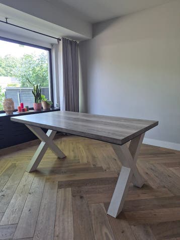 Gratis eettafel 160x90cm - Ophalen dit weekend!