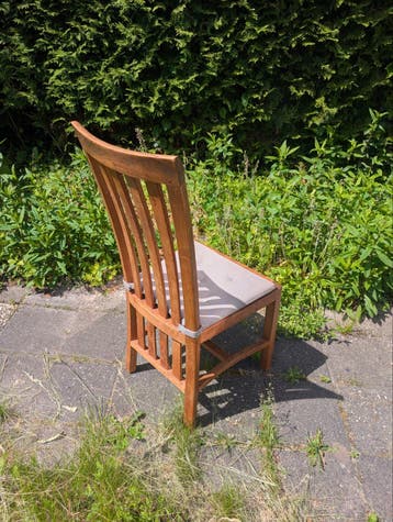 Set van 4 houten stoelen met kussens