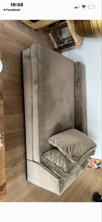 GRATIS !!!Comfortabele 2-zitsbank in taupe stof