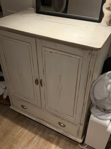 Massief houten kast dressoir