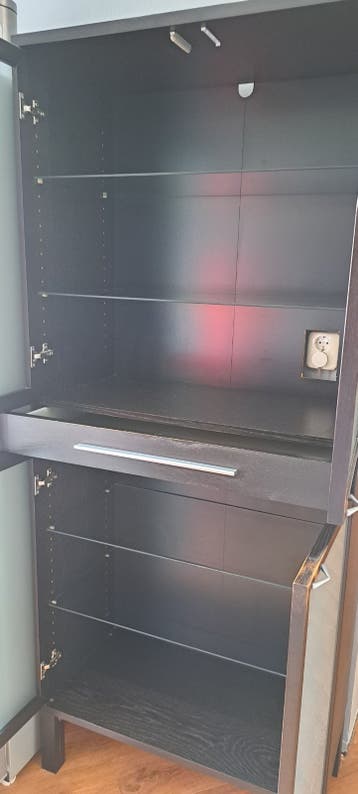 Glazen vitrinekast met planken - 190x80x40 cm