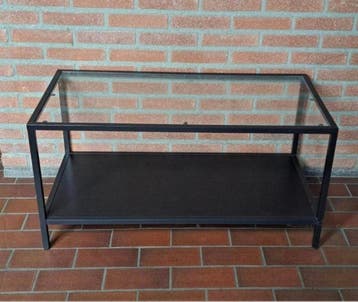 Side table / tafel