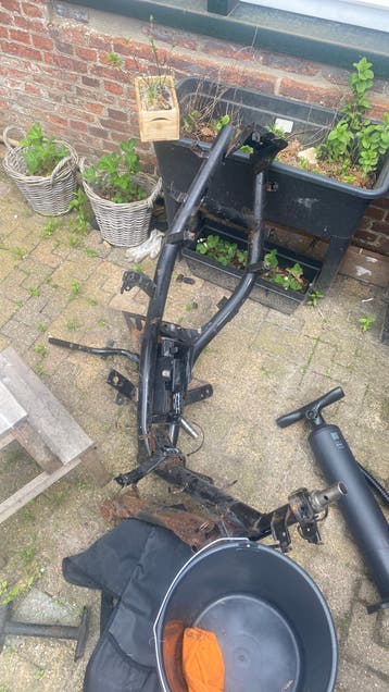 Speedfight 2 Frame met nummers en kenteken