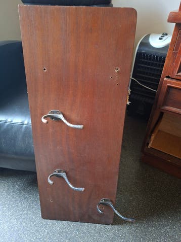 Houten kapstok knutselproject met 3 haken