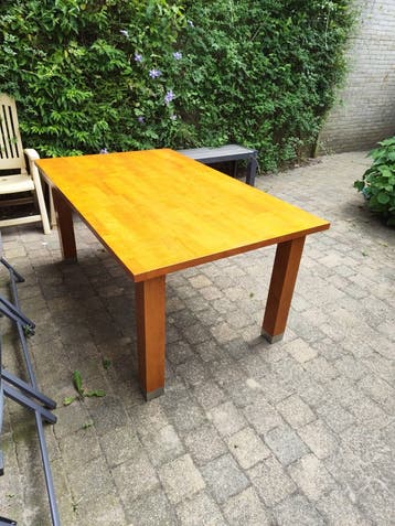Houten tafel 160x100 in prima staat