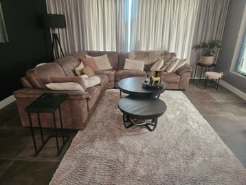 Comfortabele Hoekbank in Bruin Stof - Ruim en Stijlvol
