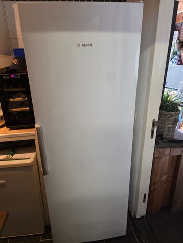Bosch GSN58AWCV Vriezer - Koelt niet, voor handige klusser