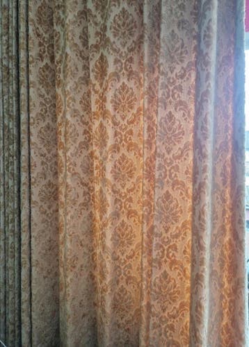 Gordijnen geel/goud met patroon (2x 250x237 cm)
