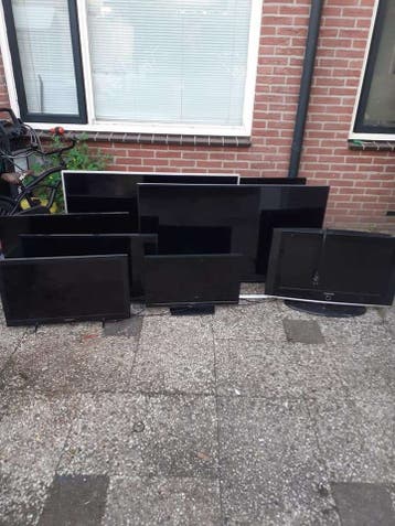HEB hier nog plusminus 15 kapotte tvs moggen weg