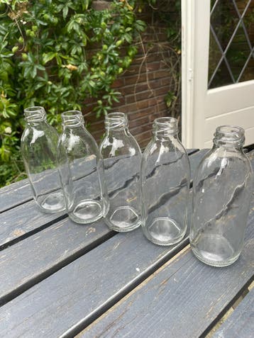 Kleine glazen flesjes