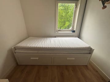 GRATIS Brimnes bedbank met lades incl matrassen