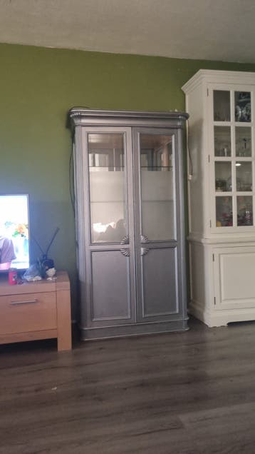 Vitrine kast  gratis ophalen