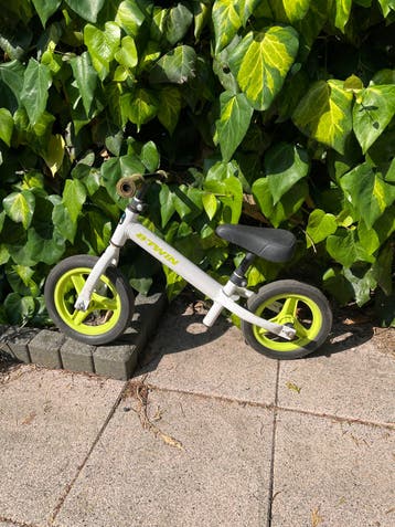 B'Twin loopfiets voor kinderen