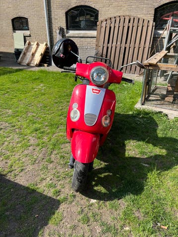 Gratis scooter moet snel weg.