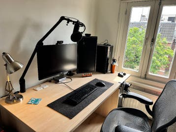 Bureau 140x80 cm met verrijdbaar ladeblok