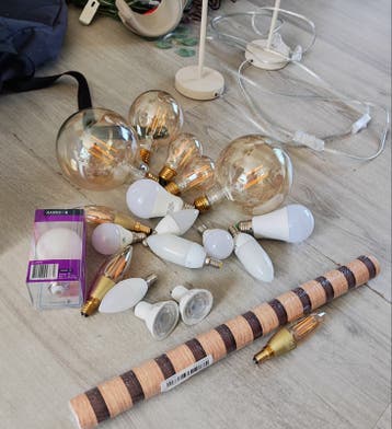 Diverse LED-lampen en gloeilampen - Grote partij