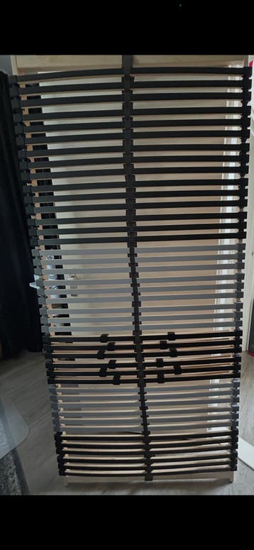 IKEA Lattenbodem en Matras 90x200cm GRATIS met beschermer