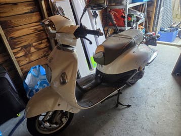 Gratis 1 scooter