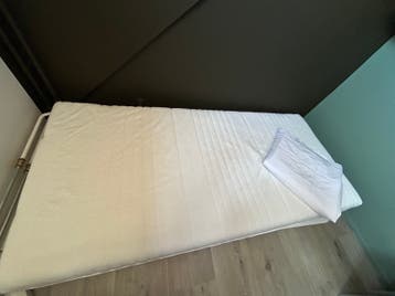 Gratis afhalen matras en lattenbodem 90-200cm